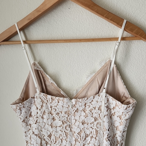 Bardot REVOLVE Sienna Lace Sheath Midi Dress in Cream with Cami Straps Sz M - Picture 9 of 16